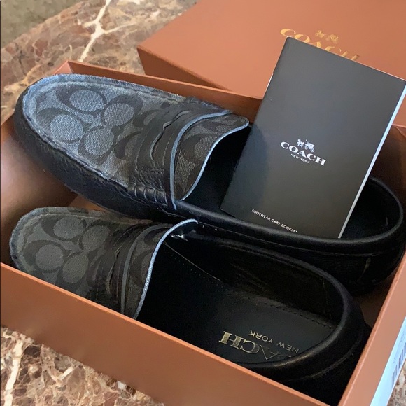 Coach shoes main image 4
